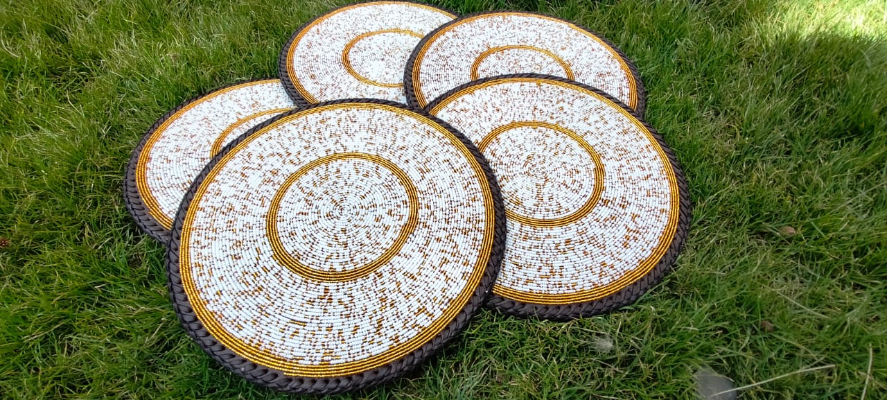 Timeless White fully-beaded placemats