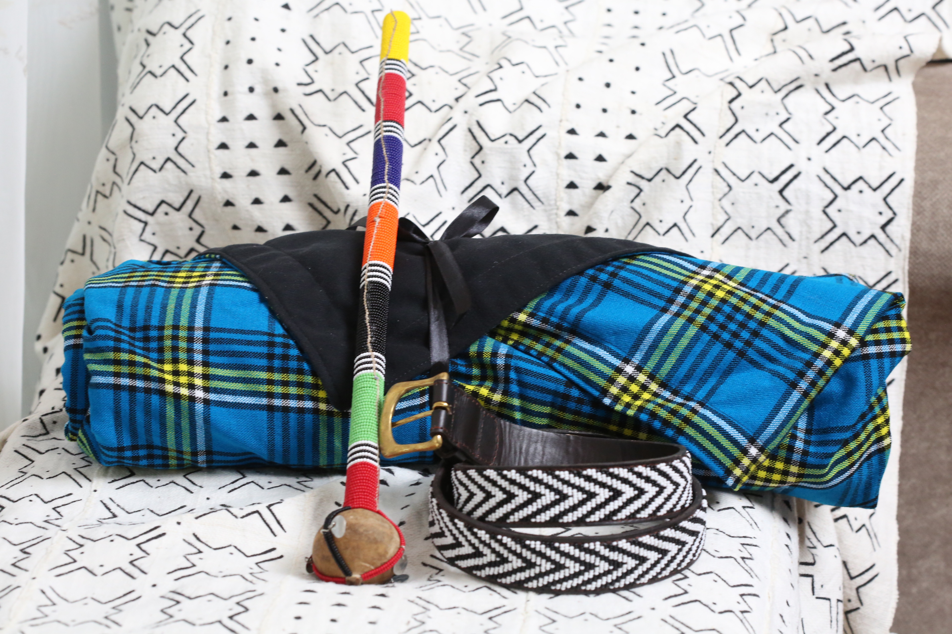 Blue Maasai blanket With Yellow stripes