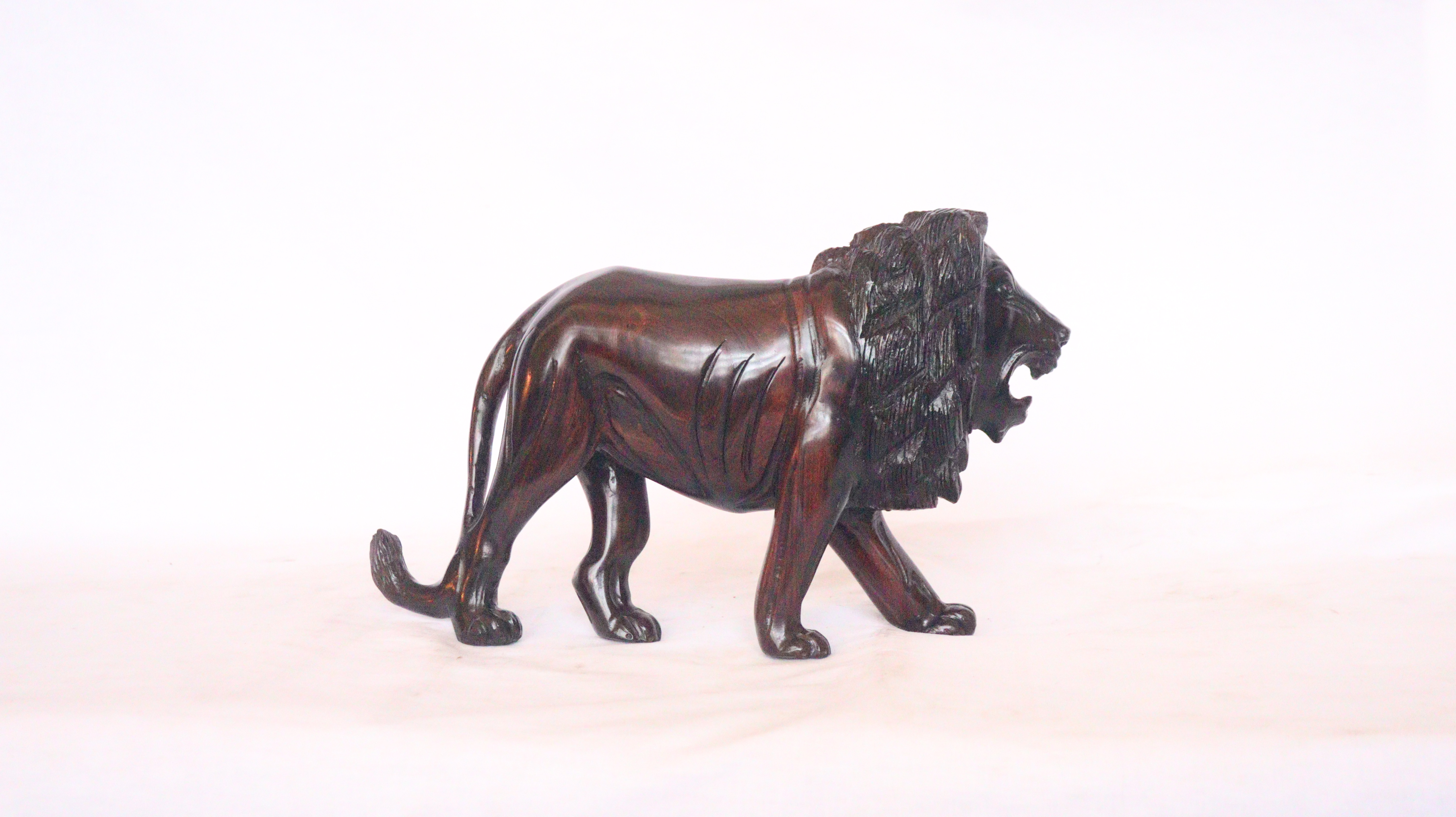 Antiques, Wooden Lion, African Lion, Kenyan Lion, Wooden Carved Lion
