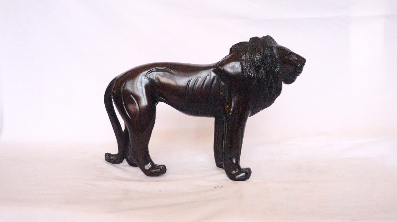 Antiques, Wooden Lion, African Lion, Kenyan Lion, Wooden Carved Lion