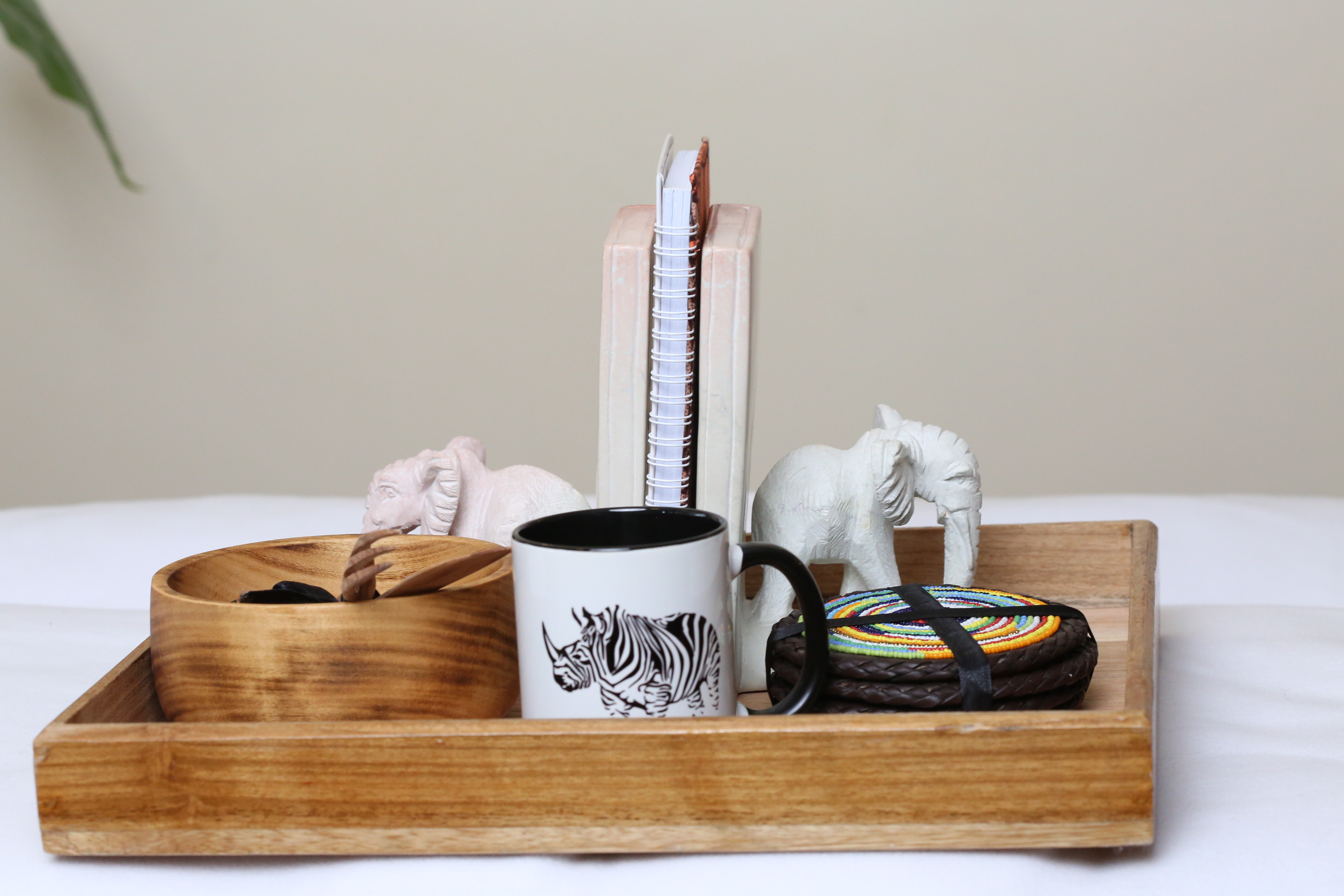 Elephant carved book holder gift package